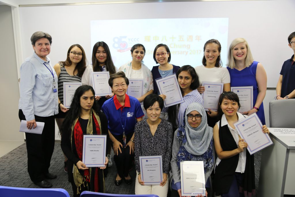 耀中幼教學院首度開辦幼兒教育(榮譽)學士學位課程_黃巴士