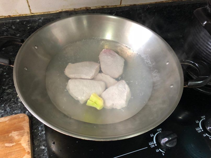 【潤肺止咳】五指毛桃玉竹雙棗蘋果瘦肉湯_成洛媽媽_黃巴士