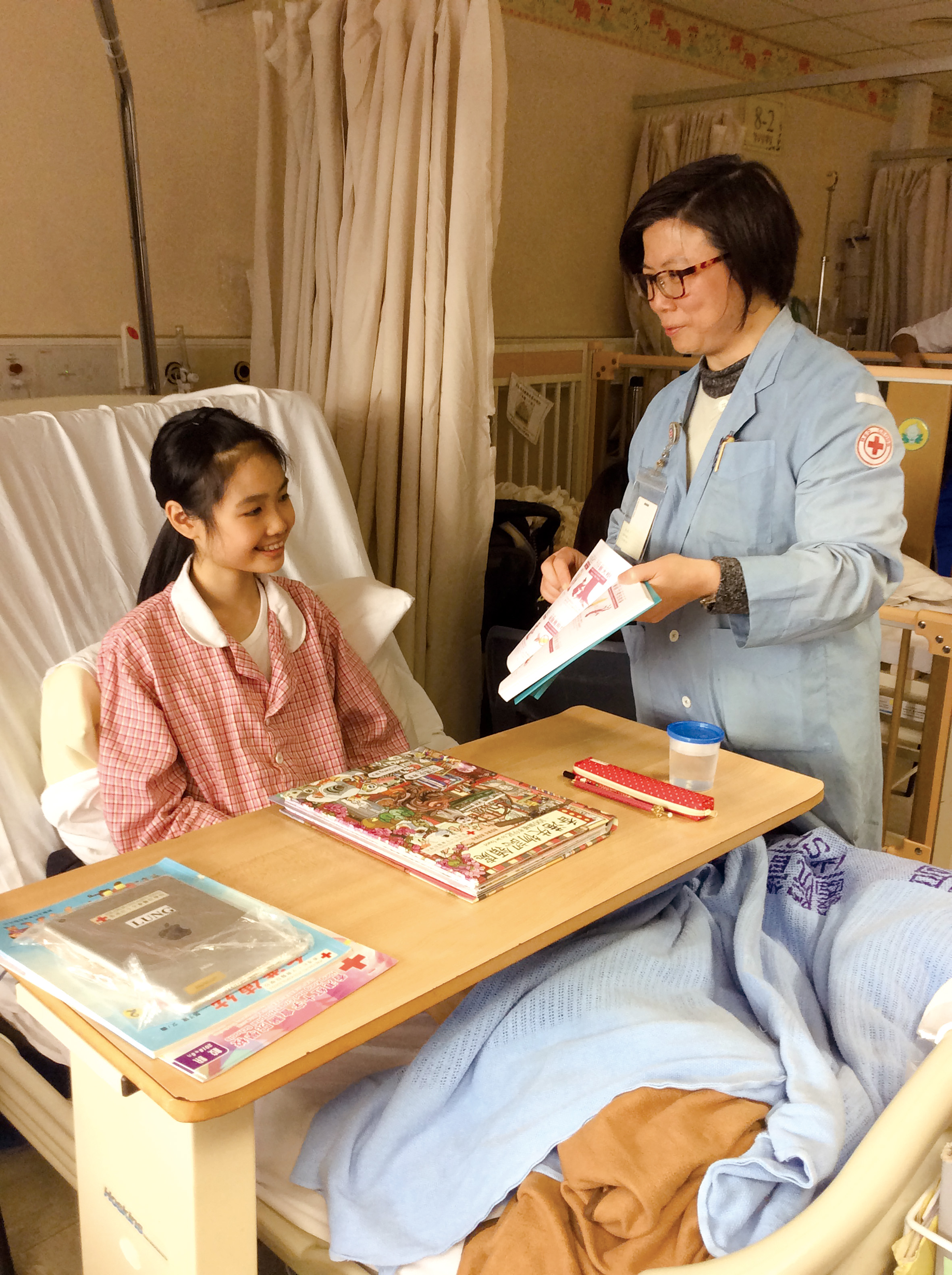 香港紅十字會醫院學校 與病童同行六十五載_黃巴士