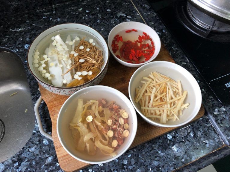 湯水食譜-雙参玉竹淮山杞子瘦肉湯-磨牙_黃巴士